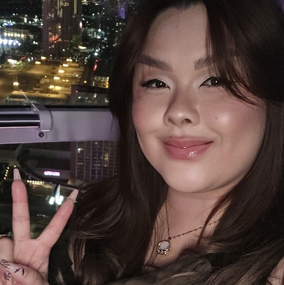 💜 LIKE TO BE NOTIFIED WHEN I GO LIVE!! 💜 - Picture 8 of 8